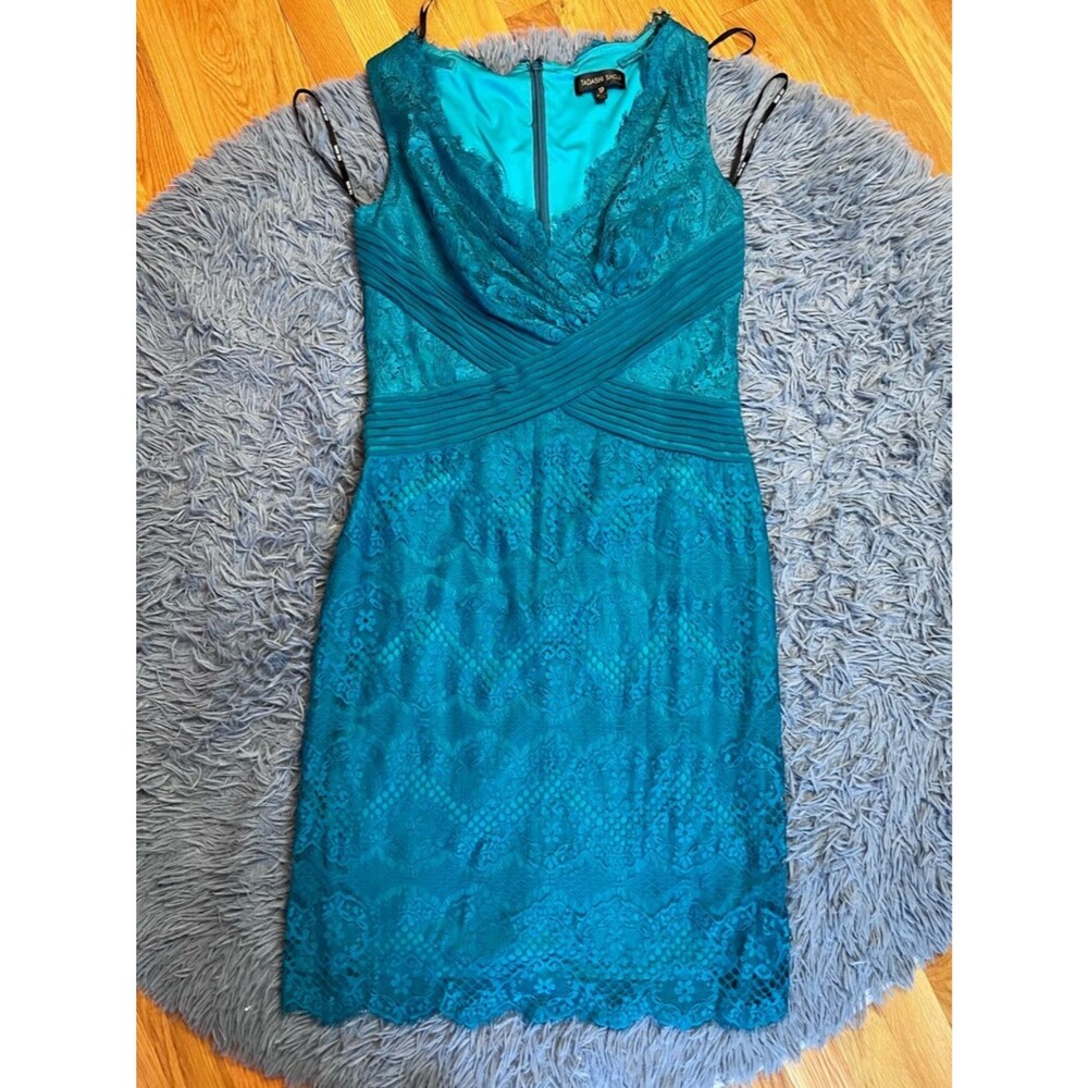 Tadashi Shoji Mixed Media Sheath Dress Size 12 - Picture 2 of 7